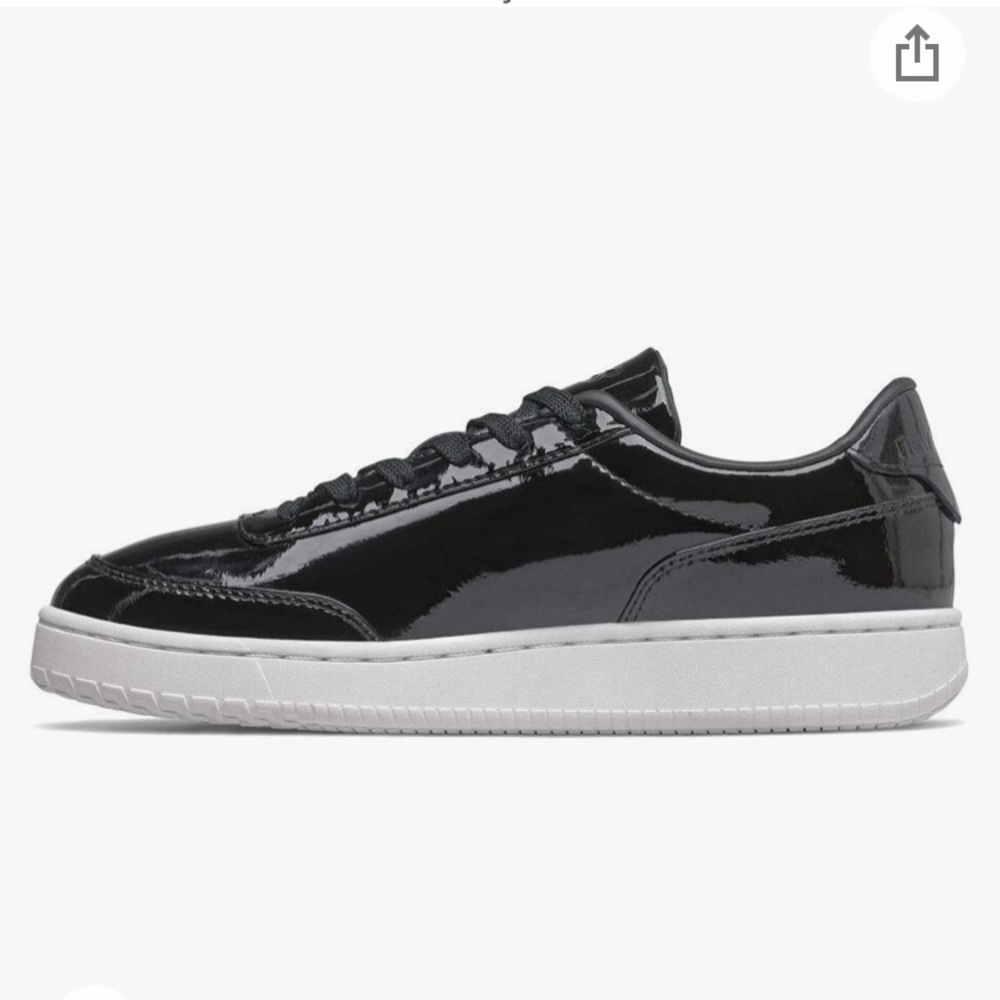 New Balance Women's Ct Alley V1 Sneaker
